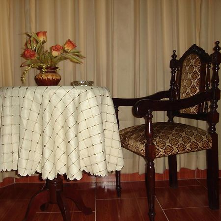 Hotel Suite Plaza Trujillo Zewnętrze zdjęcie