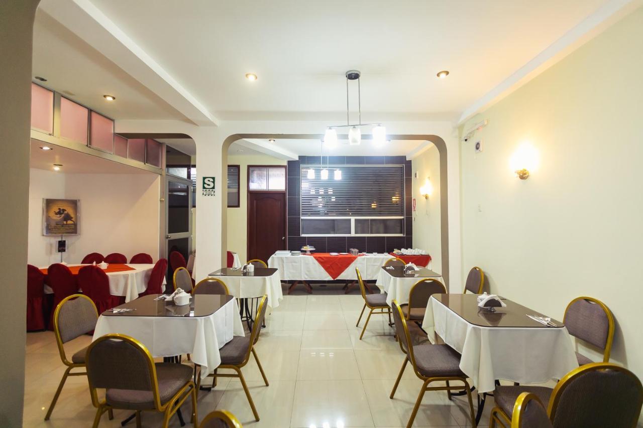 Hotel Suite Plaza Trujillo Zewnętrze zdjęcie