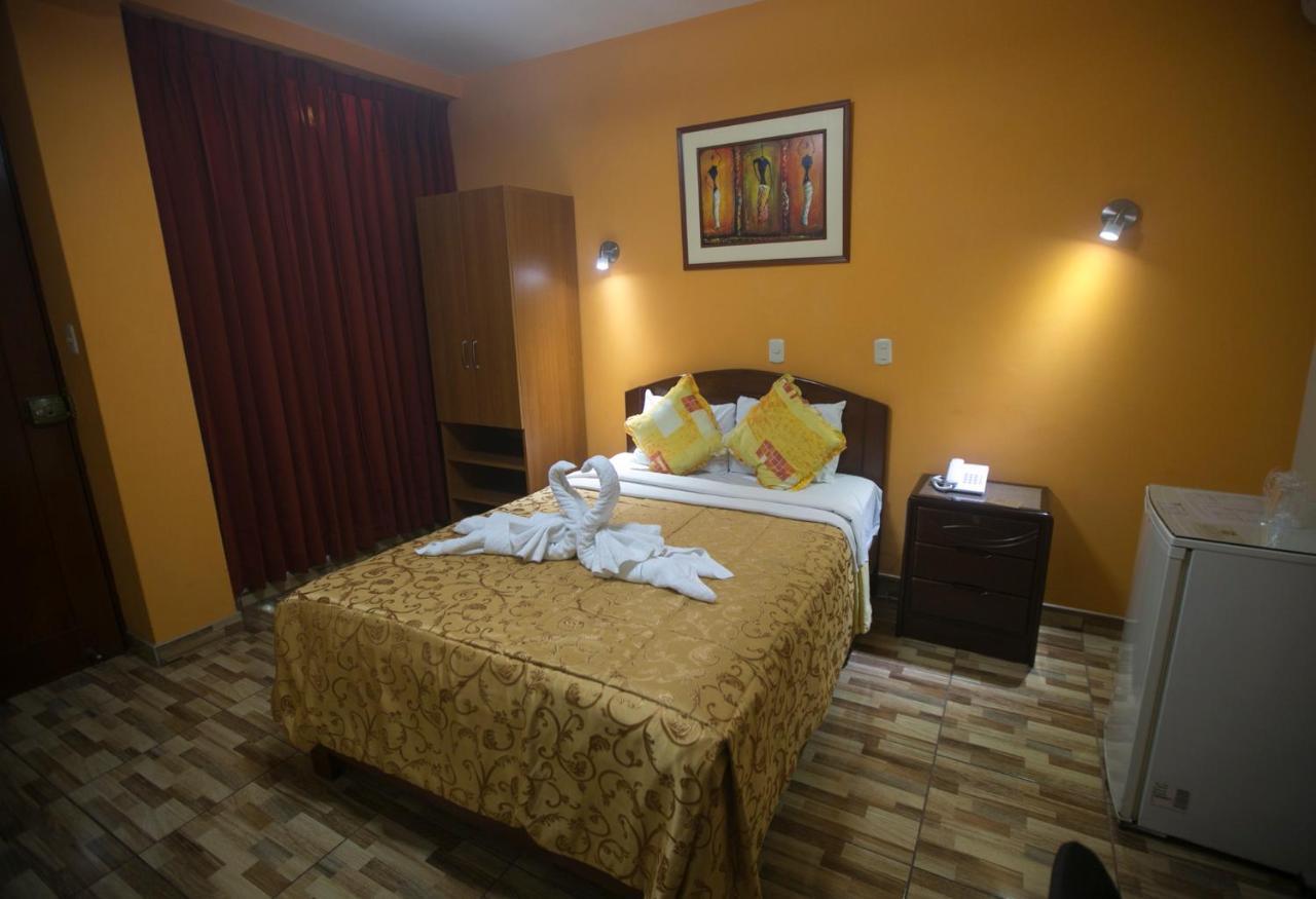 Hotel Suite Plaza Trujillo Zewnętrze zdjęcie