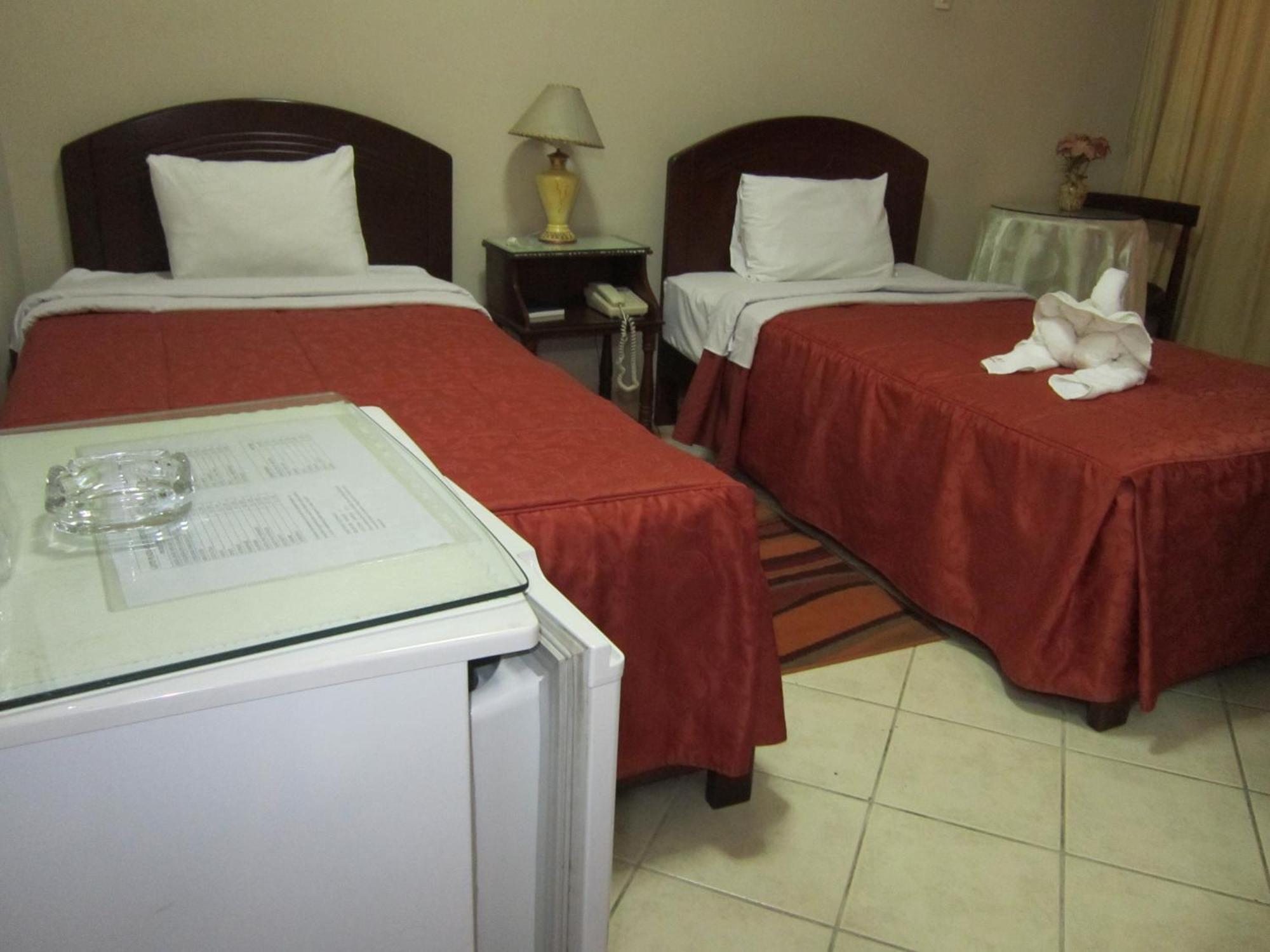 Hotel Suite Plaza Trujillo Zewnętrze zdjęcie