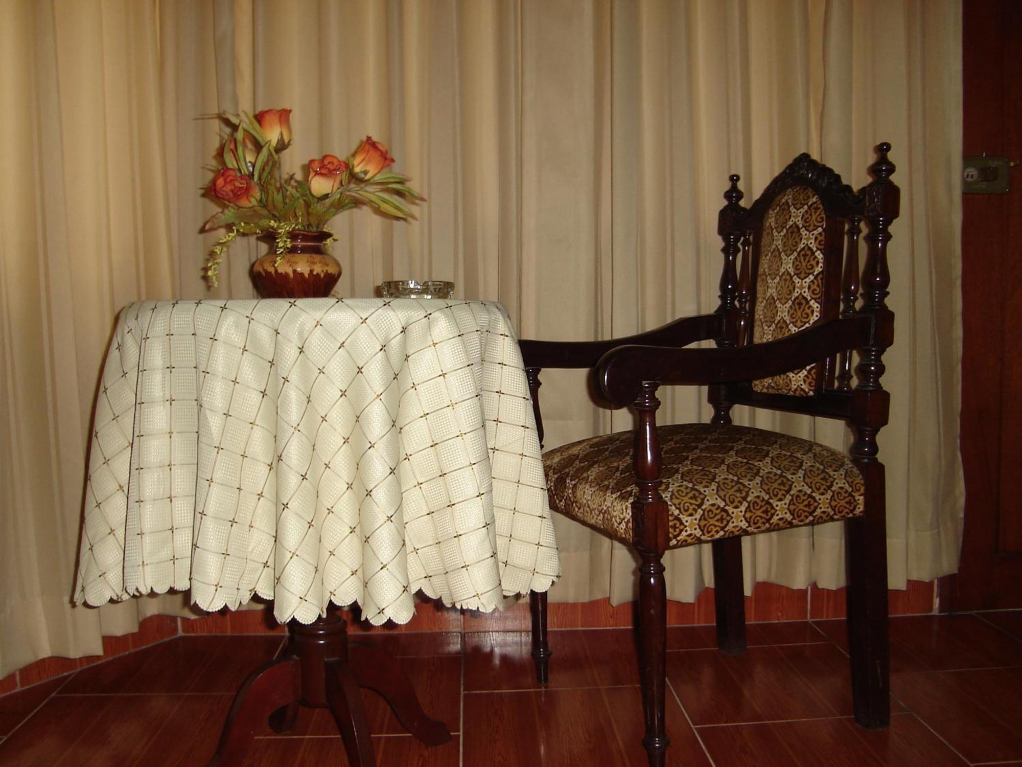 Hotel Suite Plaza Trujillo Zewnętrze zdjęcie