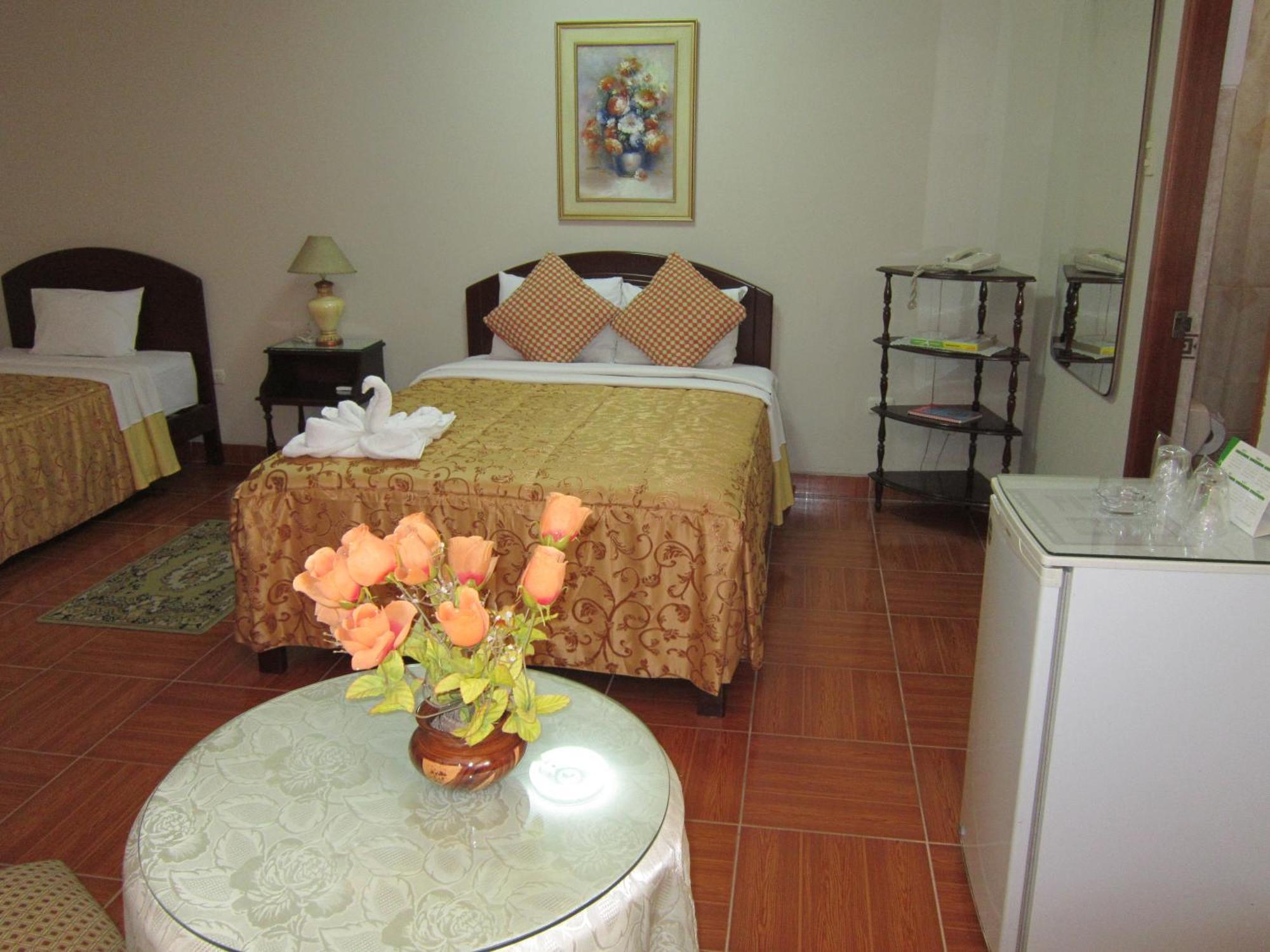 Hotel Suite Plaza Trujillo Zewnętrze zdjęcie