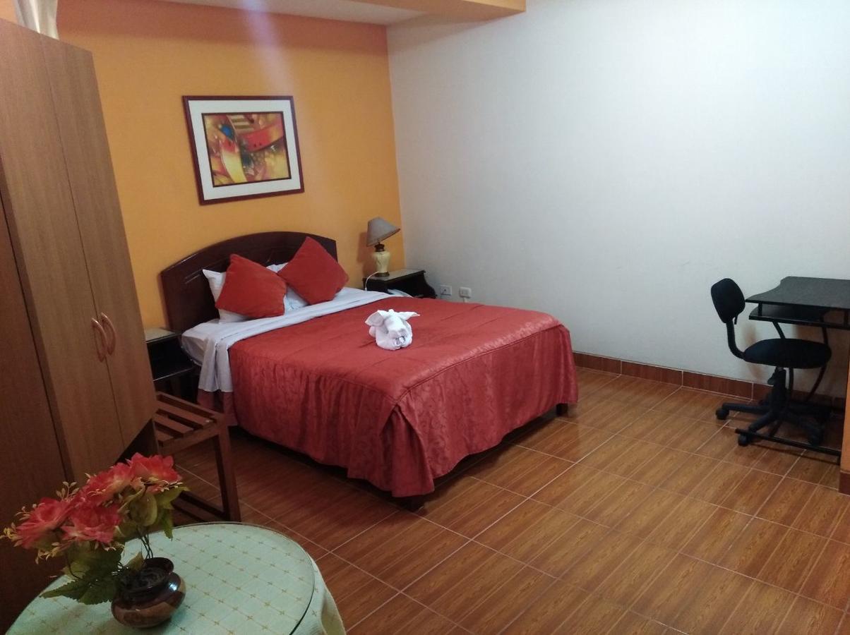 Hotel Suite Plaza Trujillo Zewnętrze zdjęcie